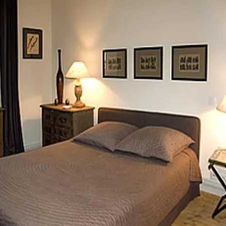 Au Grey D'honfleur B&B