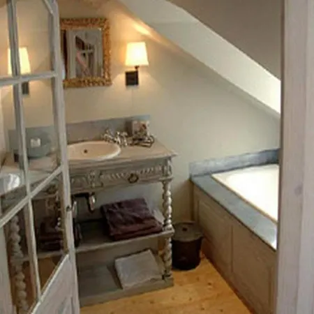 Au Grey D'honfleur 3* הונפלר